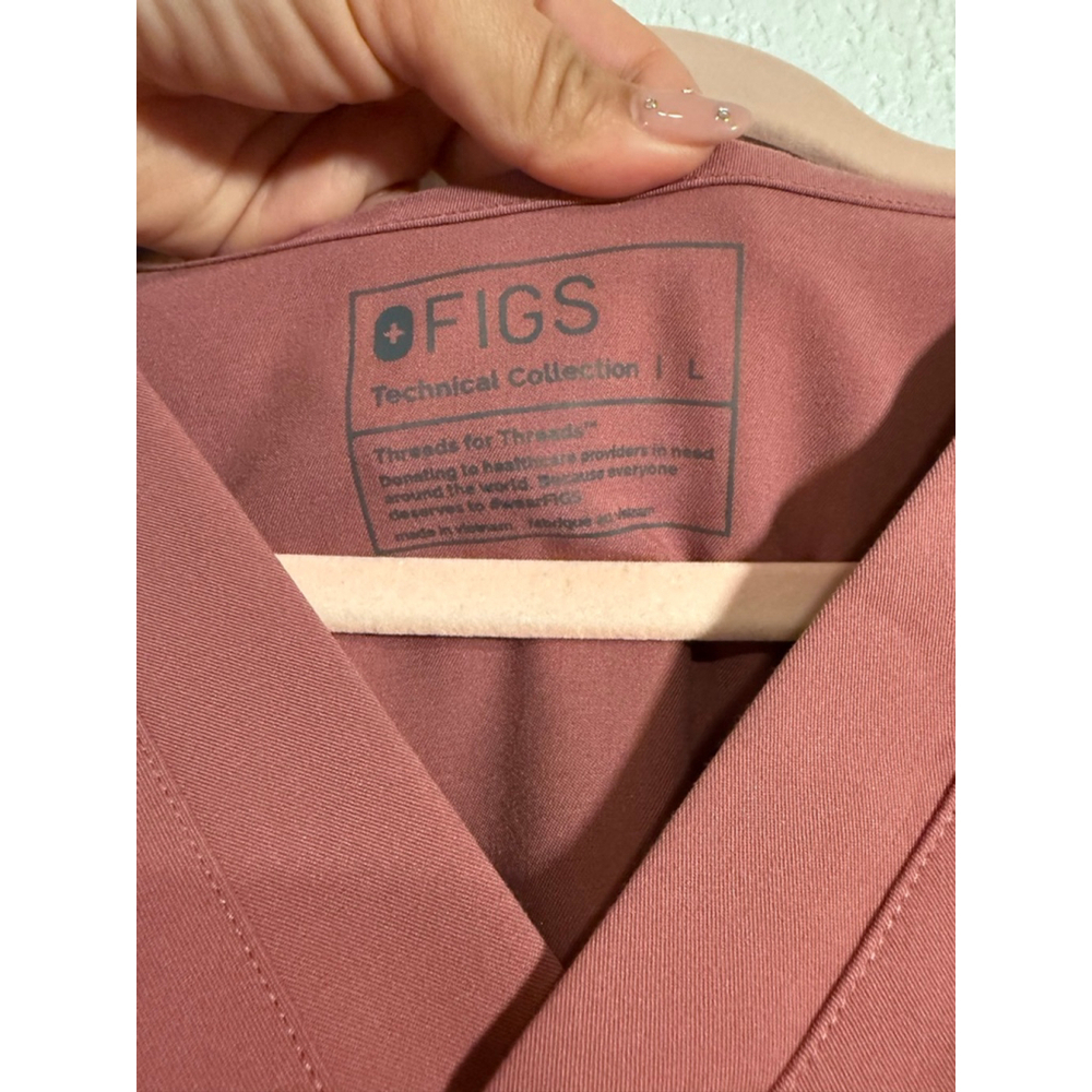 Preowned, FIGS Men's Leon™ Three-Pocket Scrub Top (Style# FM1500), PO2655,Large - Picture 3 of 5